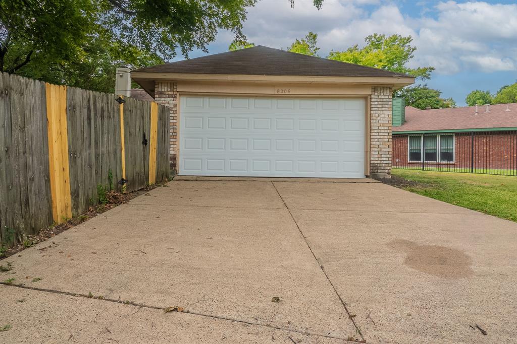 Lakecrest 02 - Residential