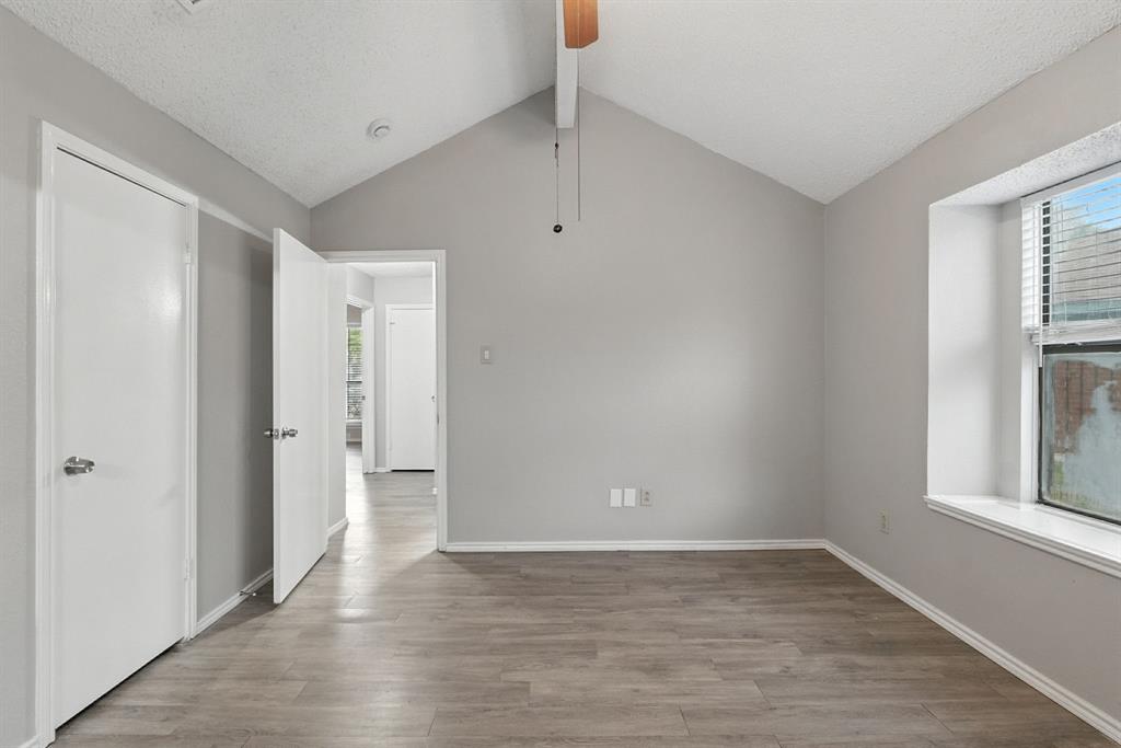 Lakecrest 02 - Residential