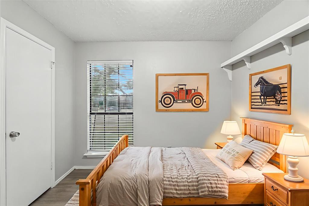 Lakecrest 02 - Residential