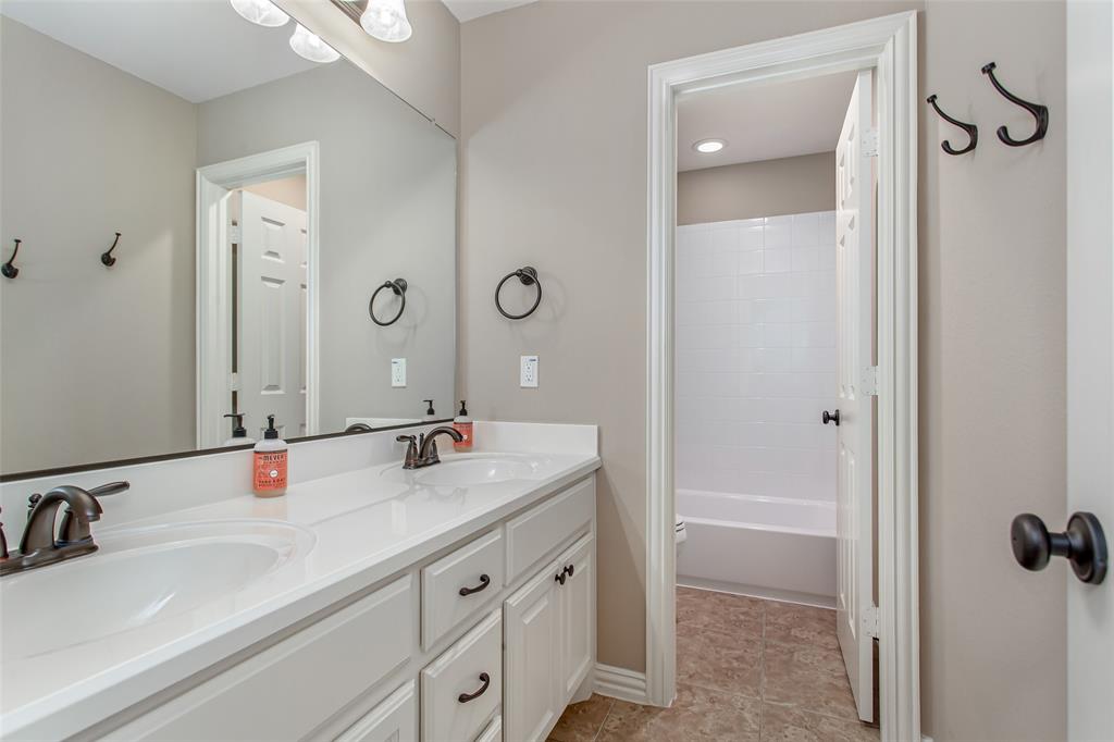 Starcreek Ph Six - Residential