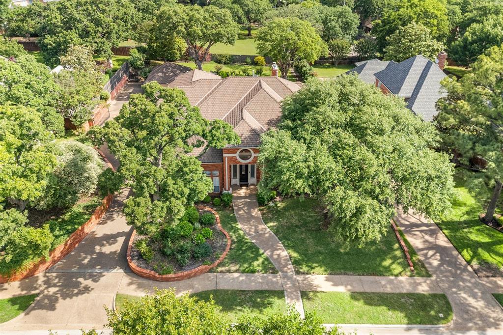 2906 Edgewood Lane