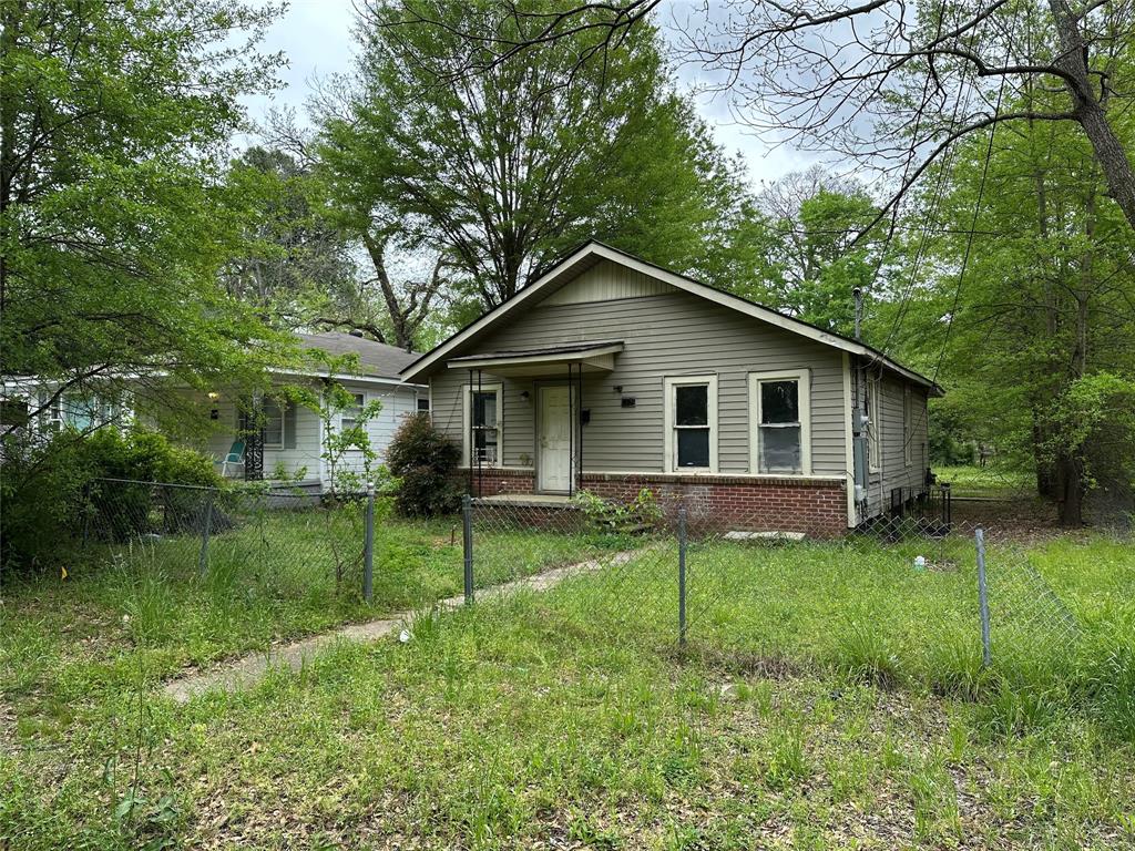 Shreveport, Louisiana 71106, United States, 3 Bedrooms Bedrooms, ,1 BathroomBathrooms,Residential,Active,103145 Shreveport, Louisiana 71106, United States, 3 Bedrooms Bedrooms, ,1 BathroomBathrooms,Residential,Active,103145