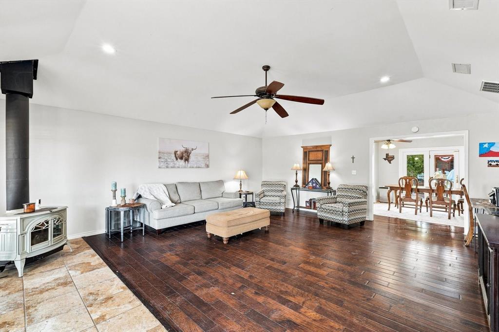 11513 Ridgeview Circle
