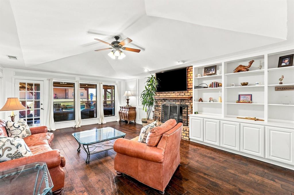 11513 Ridgeview Circle