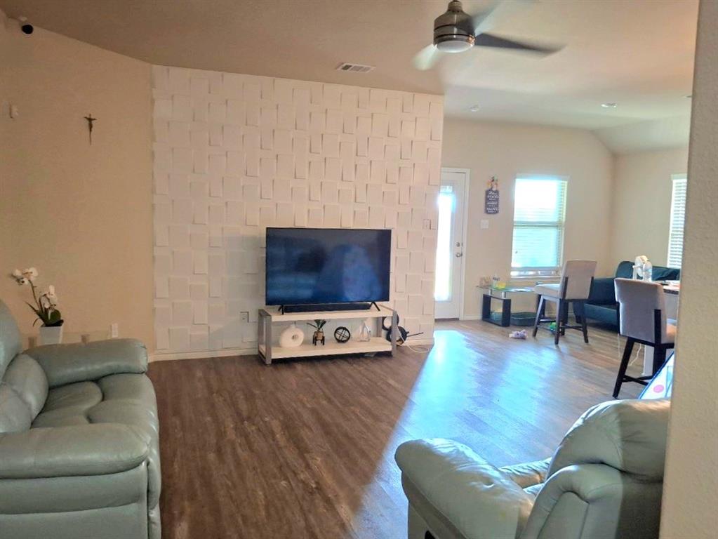 2804 Brazos Drive