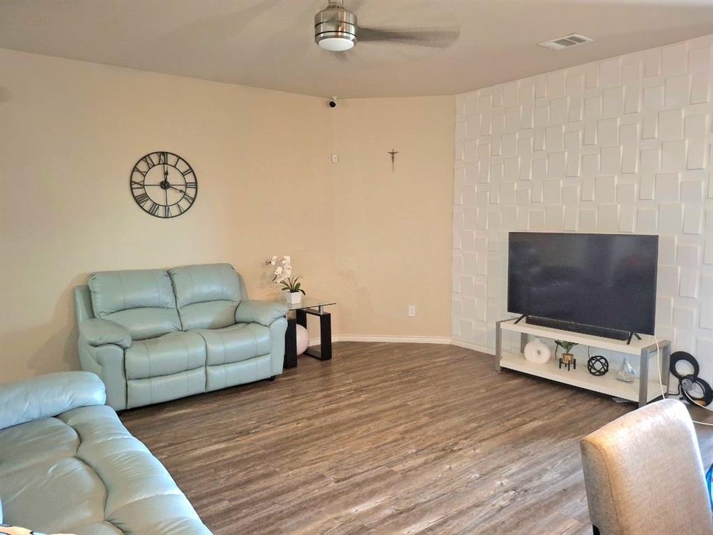 2804 Brazos Drive