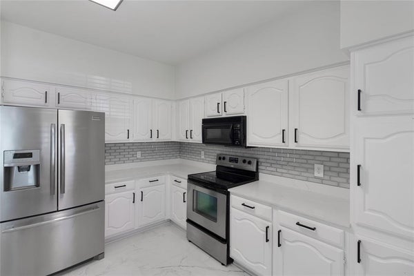 2835 KELLER SPRINGS RD APT 903, CARROLLTON, TX 75006 - Image b4e6f20e92e87ddb2cbeb4f0c776ccf9/4072007415