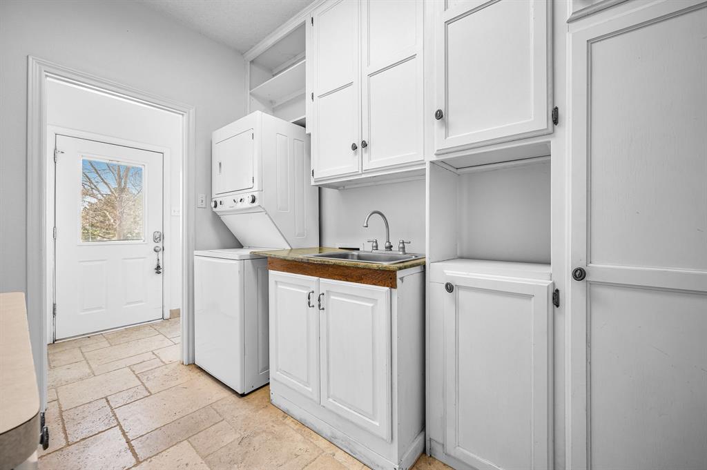 Lake Athens - Residential