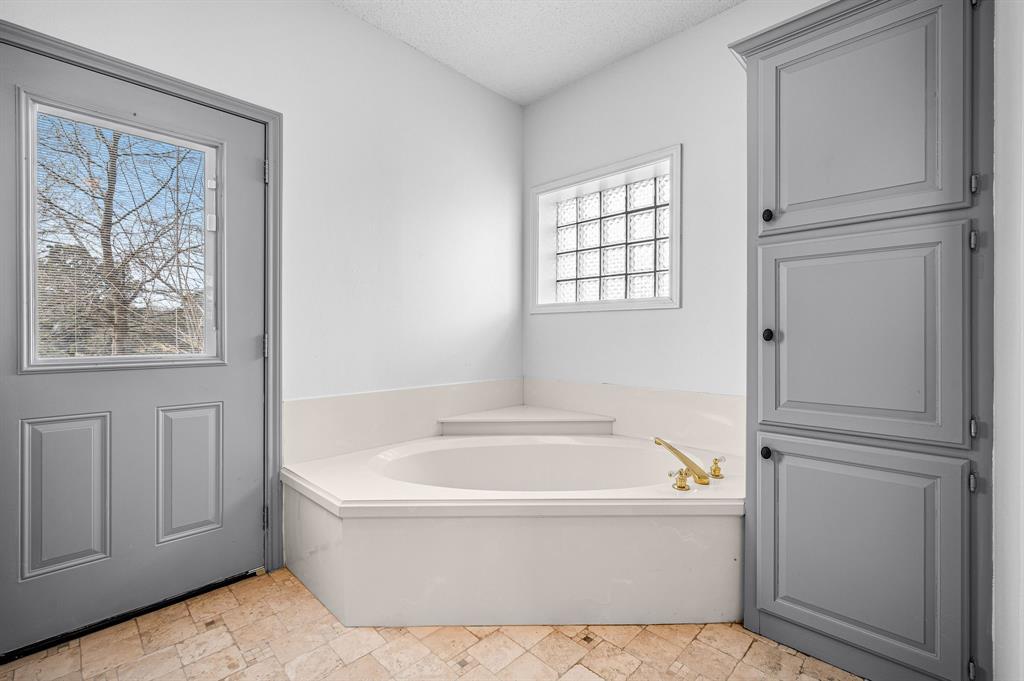 Lake Athens - Residential