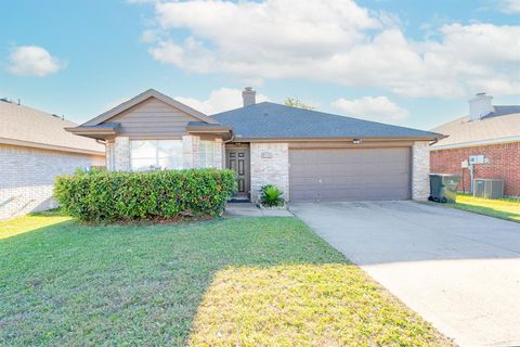 Photo of 4713 Orchard Ridge Drive, Garland, TX 75043 (MLS # 21100878)