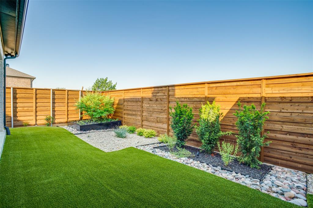 Wyndsor Pointe - Residential