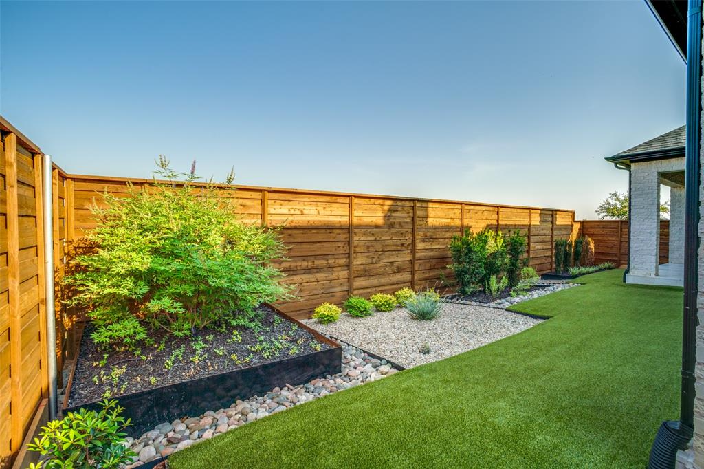 Wyndsor Pointe - Residential