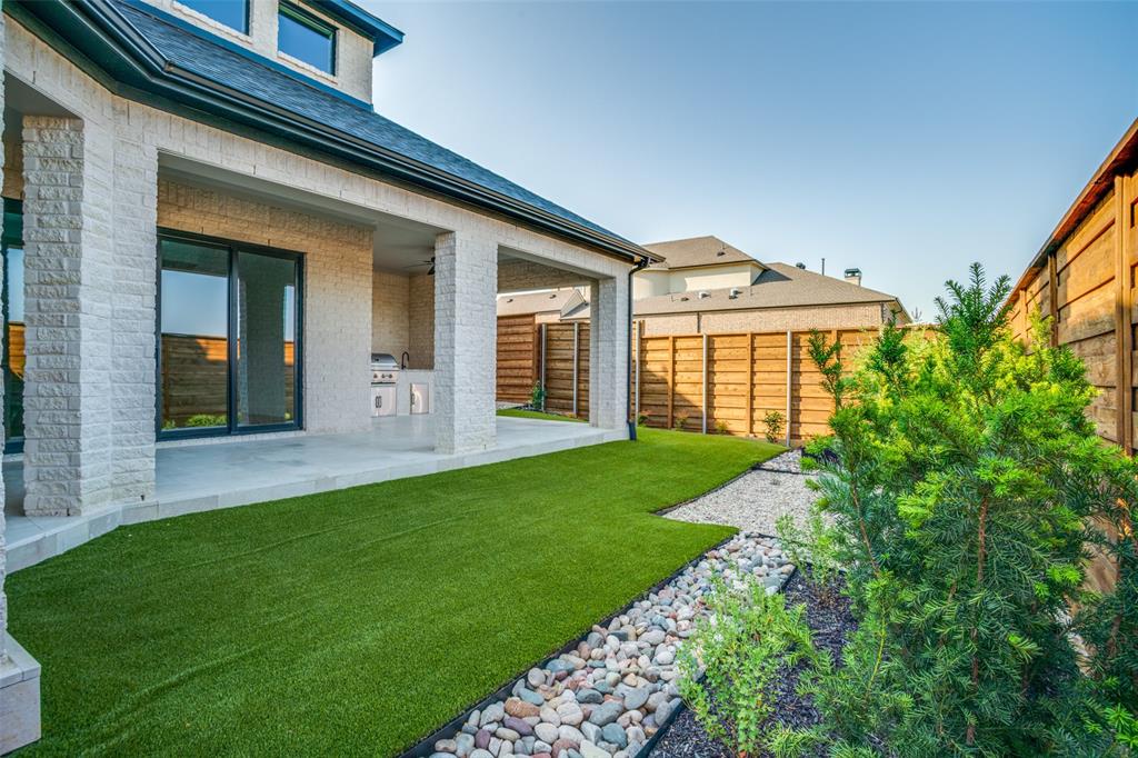 Wyndsor Pointe - Residential