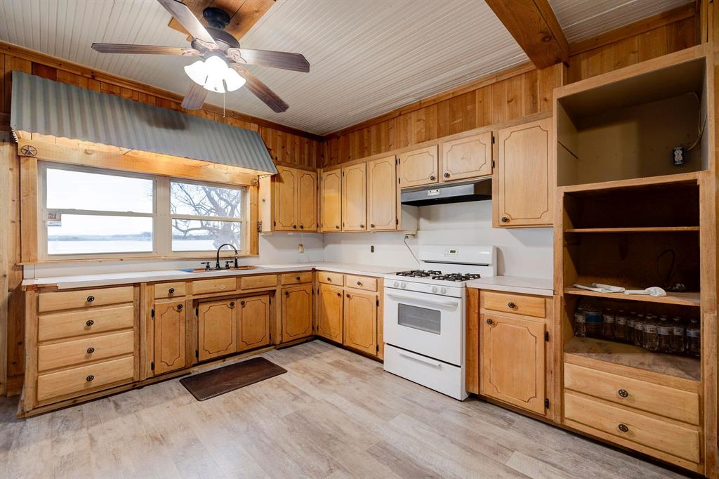 n: Lake Worth Leases Add - Residential