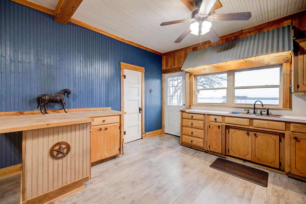 n: Lake Worth Leases Add - Residential