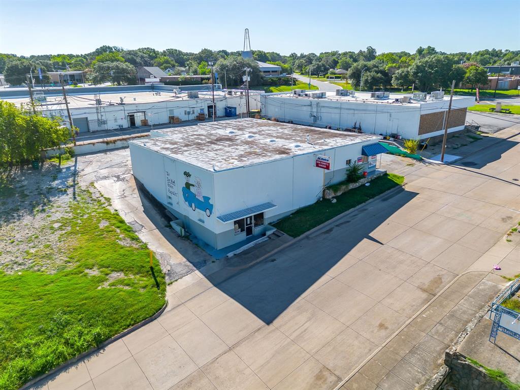 Wedgwood Addition - Commercial Sale