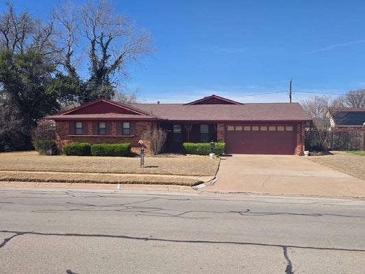 810 S PRESTON RD, BURKBURNETT, TX 76354 - Image b4f1ade23db8917947b6cab4e3064ccd/3130547221