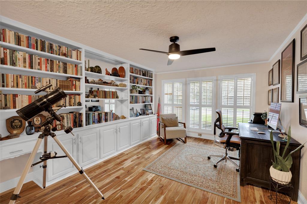 Royal Oaks Park - Residential