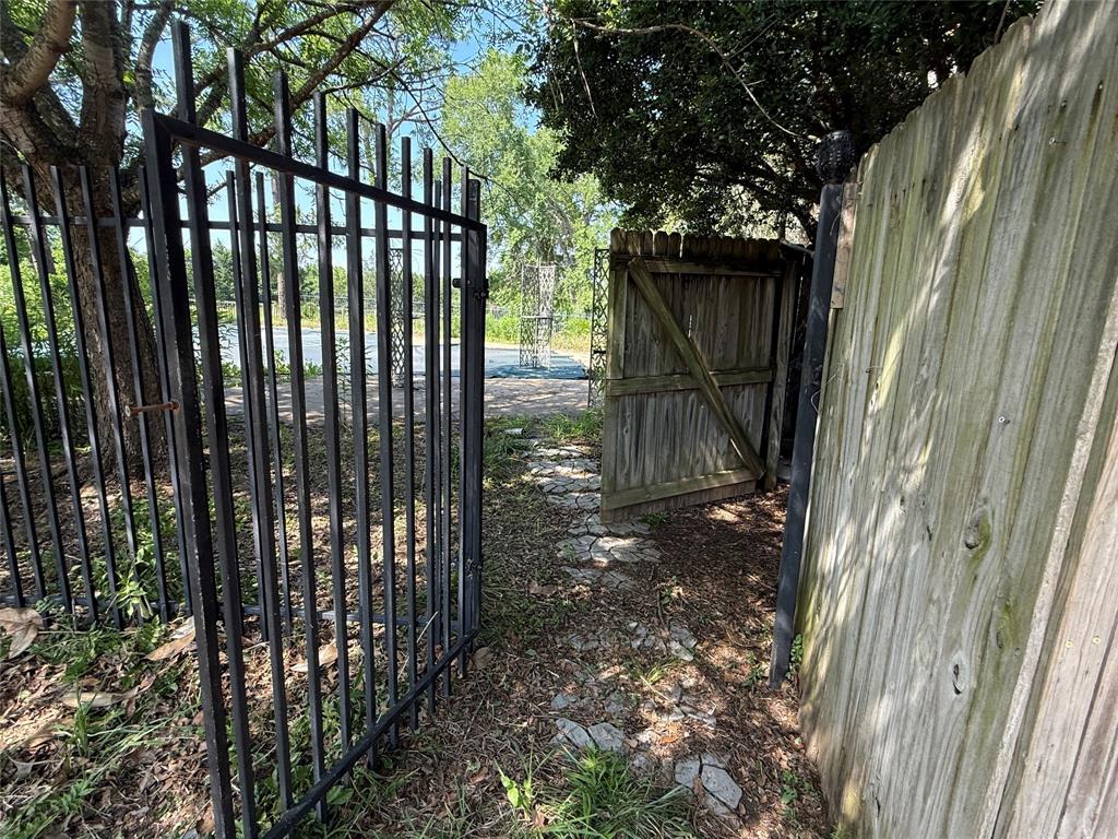 C E Rivers Surv Abs #495 - Residential