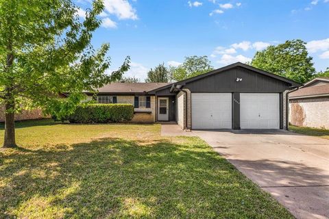 6640 Betty Drive Watauga TX 76148