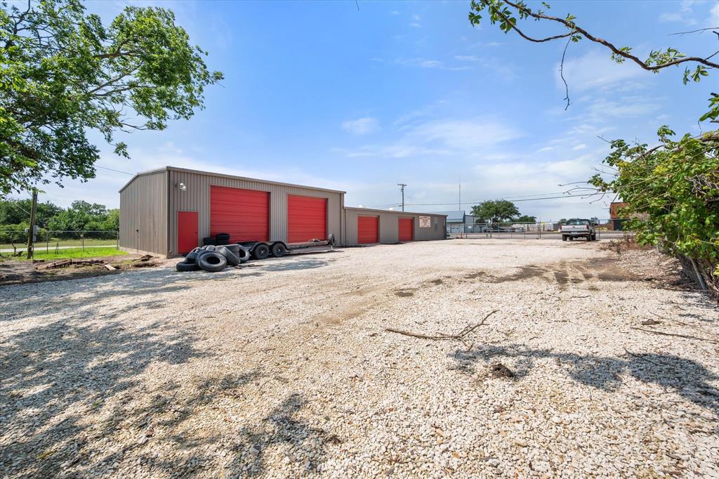 1731 S US Highway 287