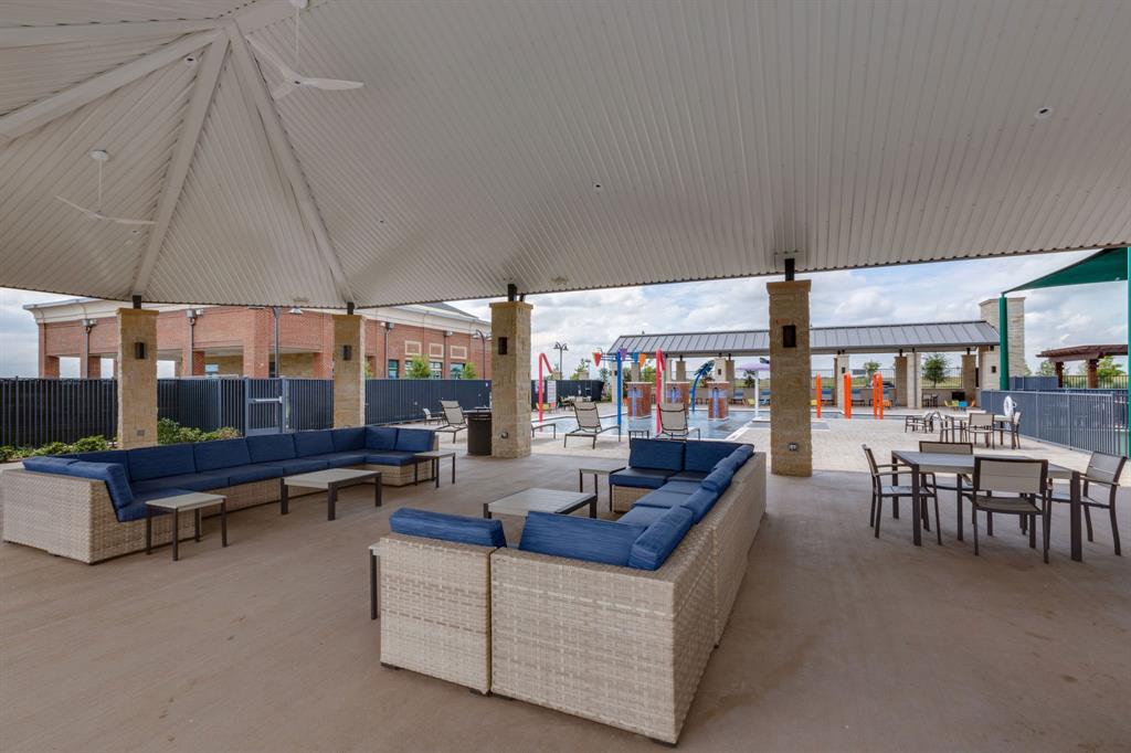 GATEWAY PARKS ADD PH 6 - Residential Lease