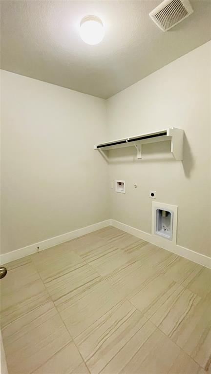 GATEWAY PARKS ADD PH 6 - Residential Lease