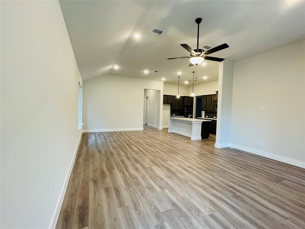 GATEWAY PARKS ADD PH 6 - Residential Lease