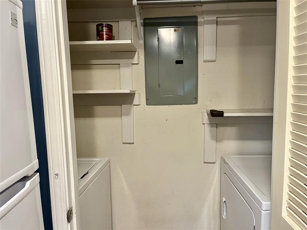 Cloisters Condo The - Residential Lease