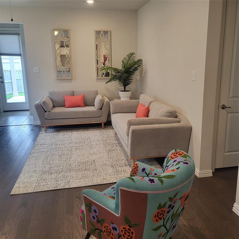 2529 stella Lane