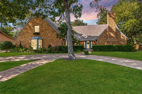 2233 Elderoaks Lane Dallas TX 75232