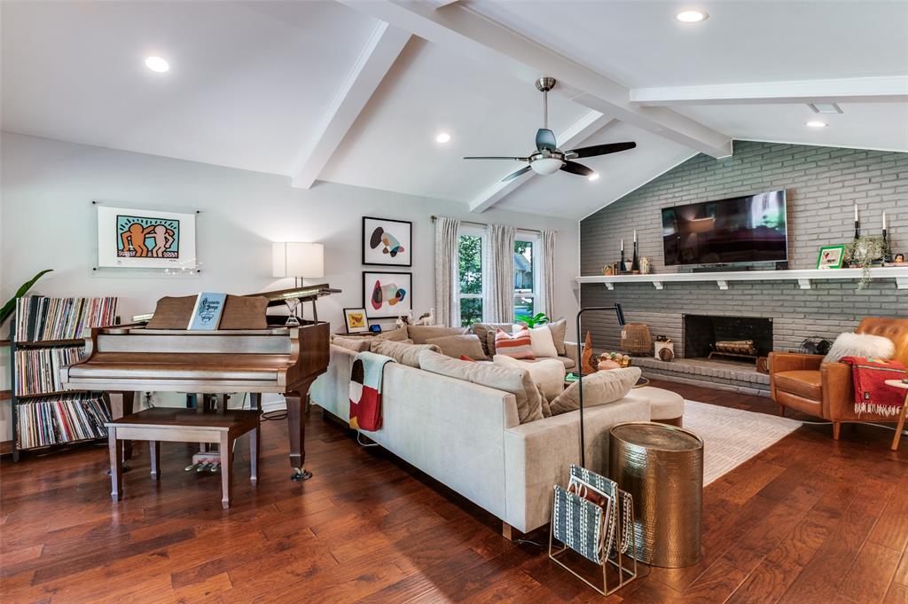 2233 Elderoaks Lane