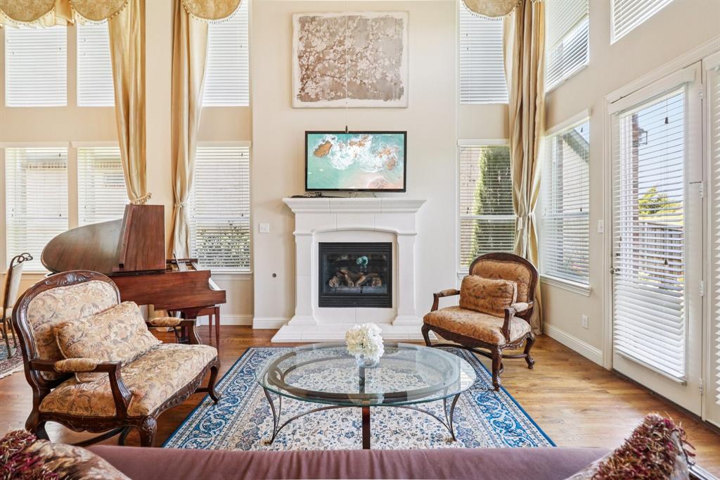 8316 Lindsay Gardens
