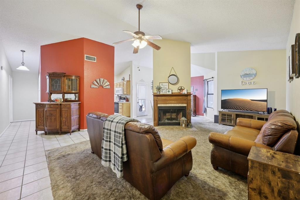 1068 W Hills Terrace