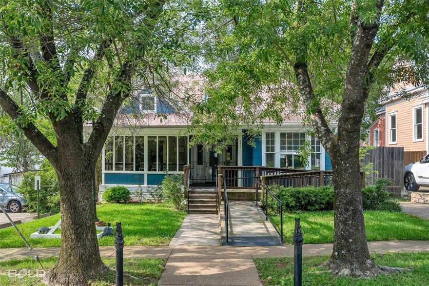 Commercial Building, Multi-Use, Turn-Key Neighborhood Property (former restaurant). Beautiful and charming cottage style inside and an inviting 600 sf exterior dining deck with a pergola for your outdoor enjoyment. This multi-use free standing building is located just south of Downtown Shreveport in the Highland and Stoner Hill area. The possibilities are endless for this 2016 architecturally redesigned and renovated property. The main structure is 2219 heated sf with a detached, climate-controlled building that is 735 sf. and parking lot across the street is included in the sale.