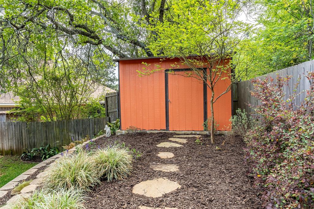 Pine Knoll - Residential
