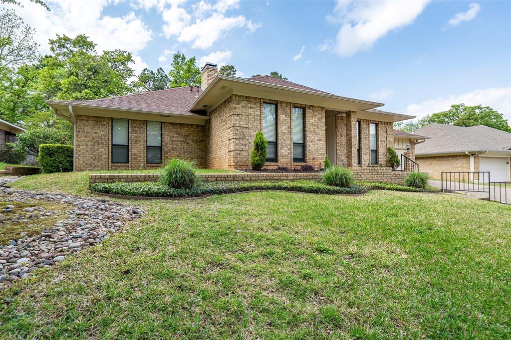 Pine Knoll - Residential
