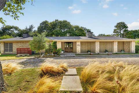 Photo of 3902 Laramie Drive, Granbury, TX 76049 (MLS # 21366901)