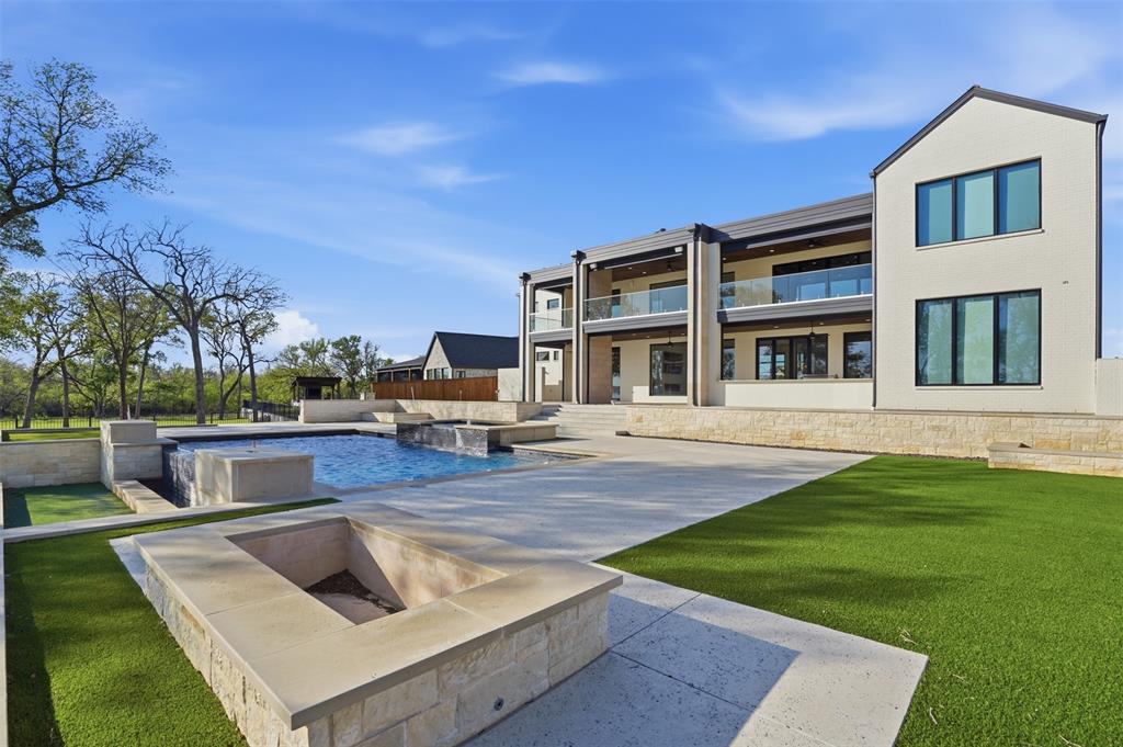 Resort on Eagle Mountain Lake - Residential