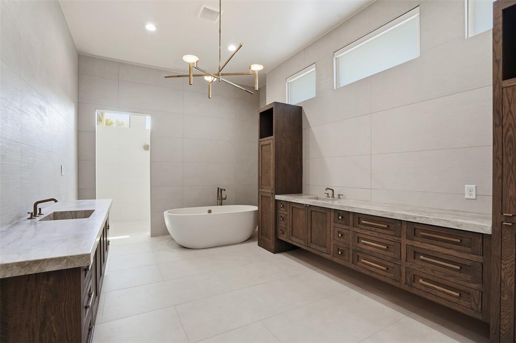 Resort on Eagle Mountain Lake - Residential