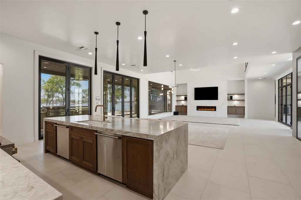 Resort on Eagle Mountain Lake - Residential