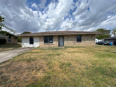 Photo of 741 Calvert Street, Sulphur Springs, TX 75482 (MLS # 21386580)