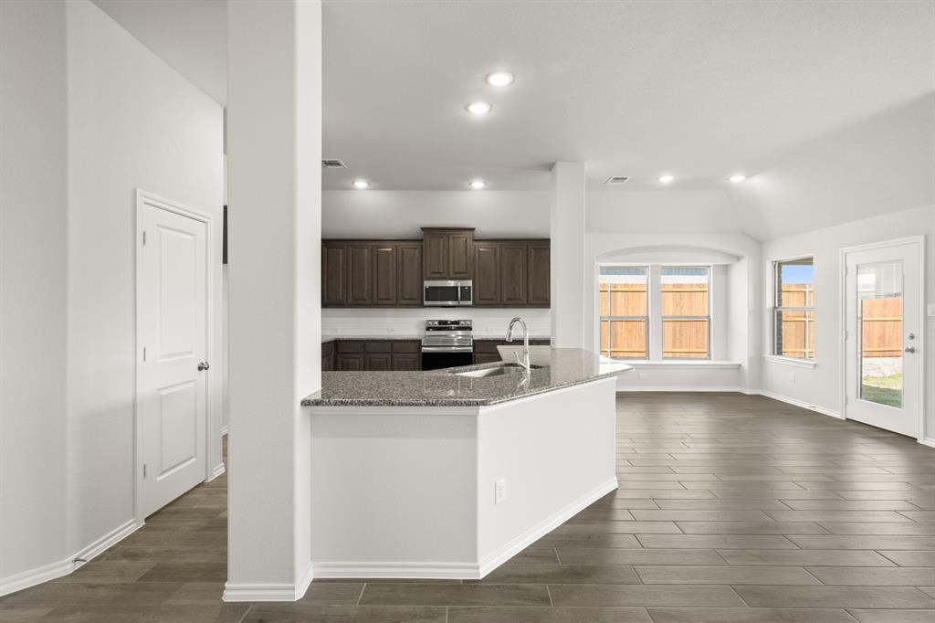 Summer Crest - Residential