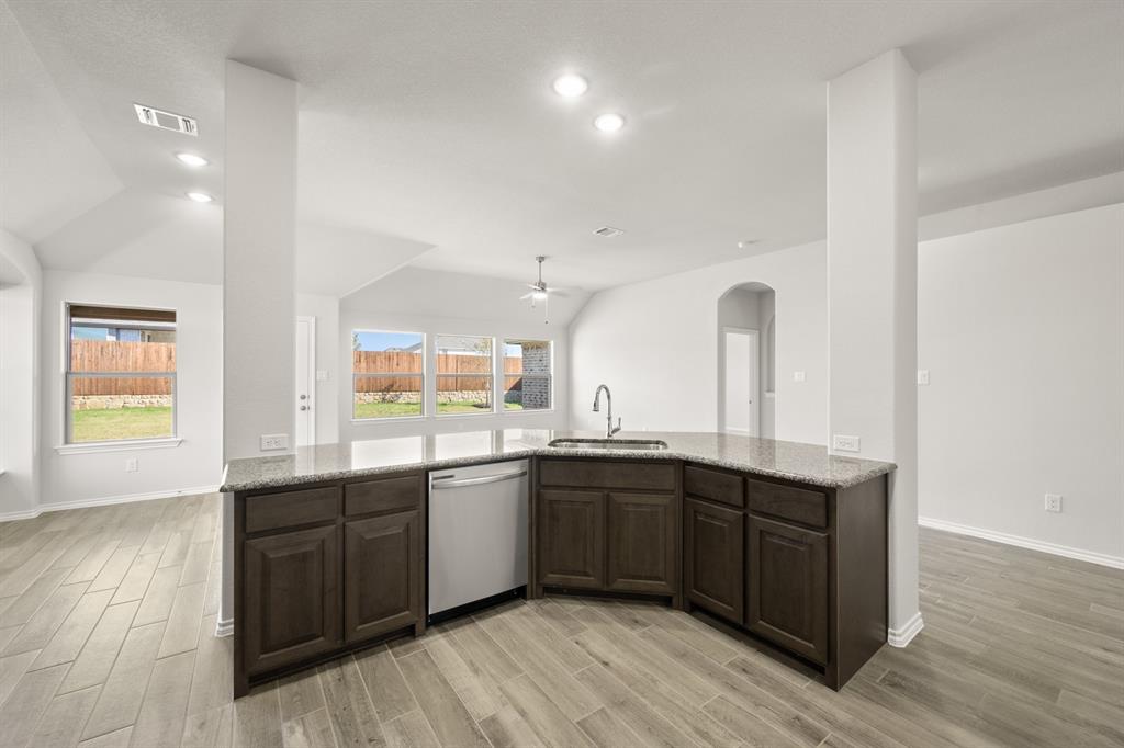 Summer Crest - Residential