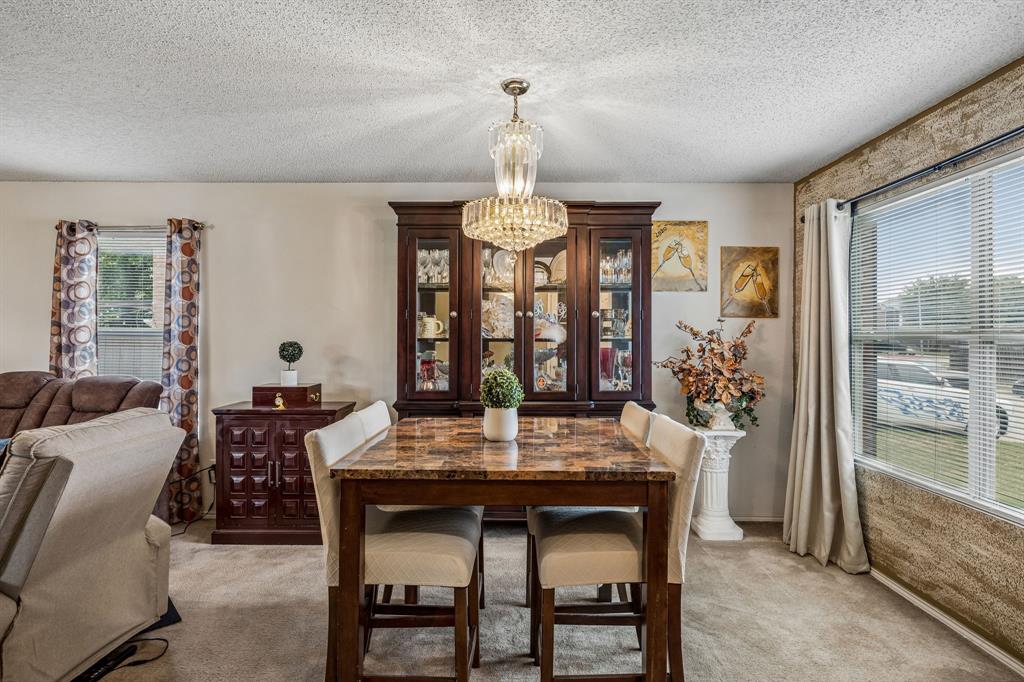 812 Eagle Drive