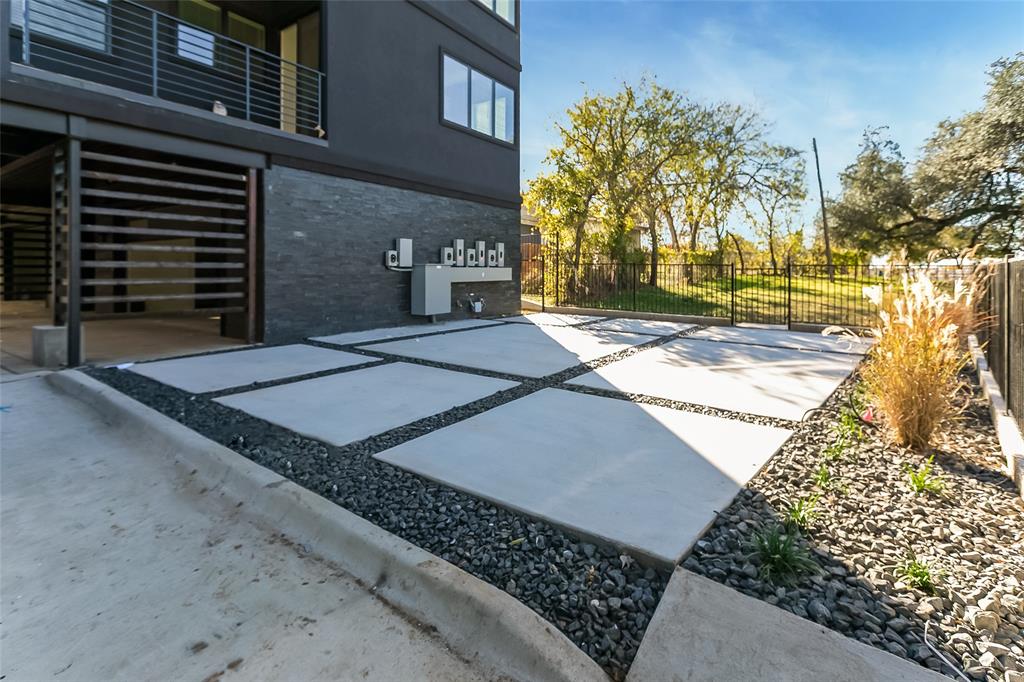 Holloway Addition - Residential Lease