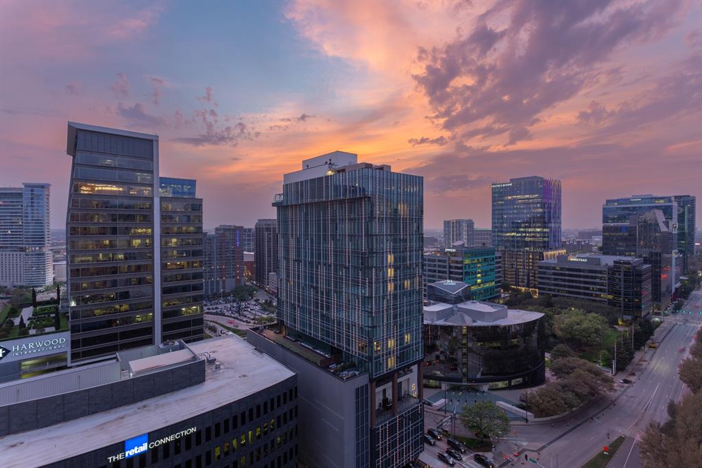 Ritz-Carlton Tower 2 - Residential