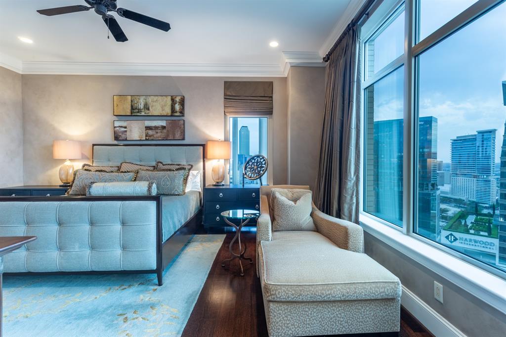 Ritz-Carlton Tower 2 - Residential