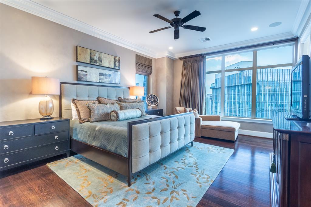 Ritz-Carlton Tower 2 - Residential