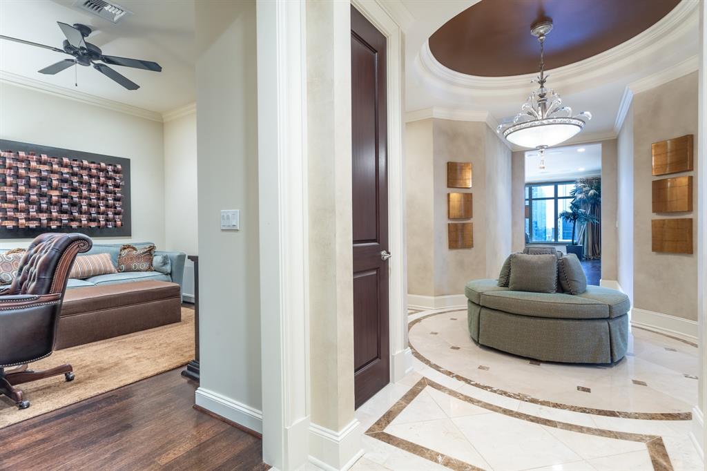 Ritz-Carlton Tower 2 - Residential